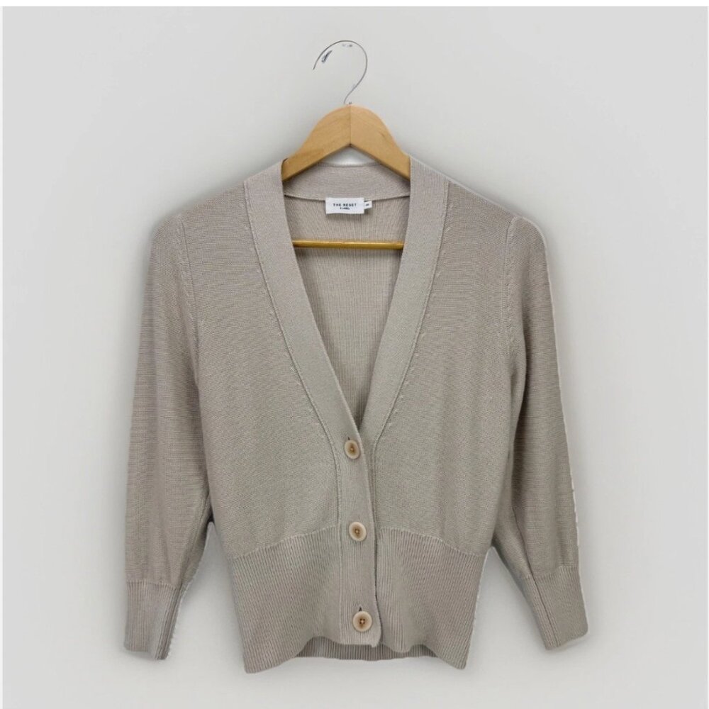 The Reset R Label The Babe Cardigan Sweater Crop V-Neck Minimalist Classic - Picture 5 of 16